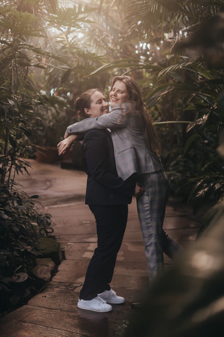 ein junges verliebtes Paar